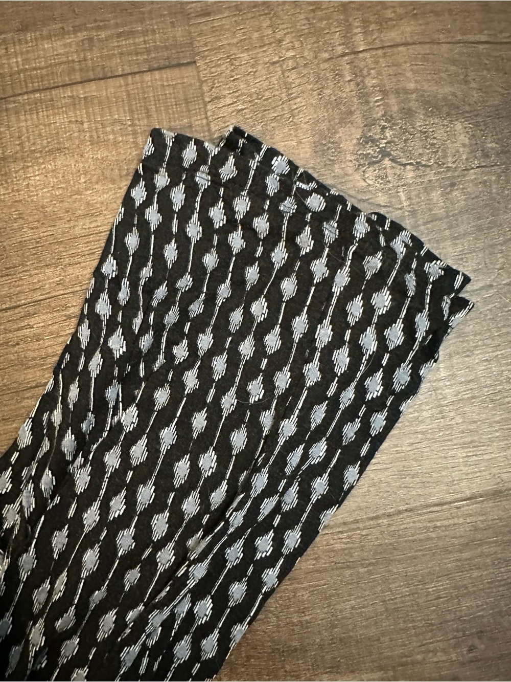 Black & White Patterned Drawstring Pants - Picture 3 of 6